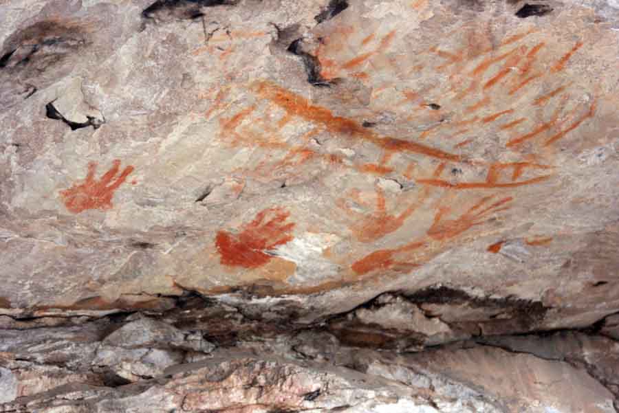 The Gulgurn Manja (Hands of Young people) Shelter 2012