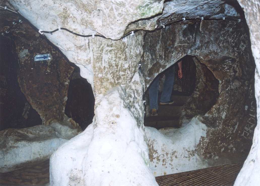 A Derinkuyu passage from the lower level