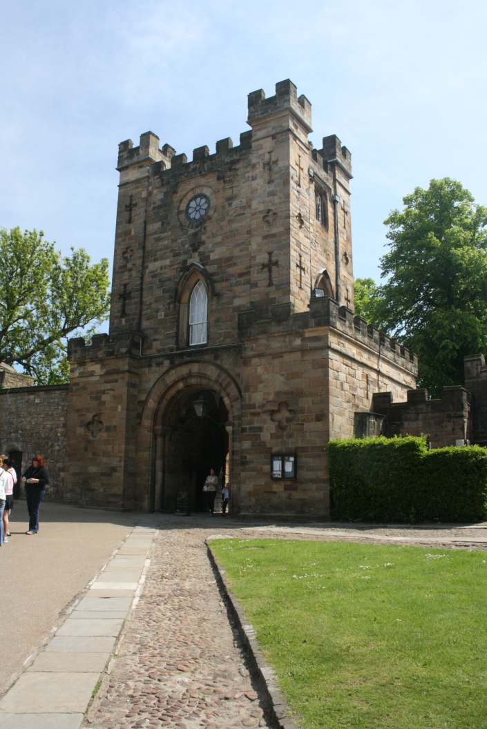 The Gatehouse (Puiset)