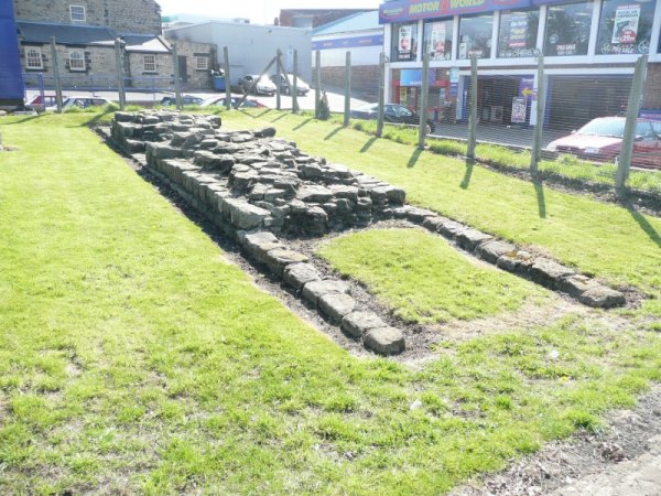 wall fragment on the West Road in the outskirts of Newcastle