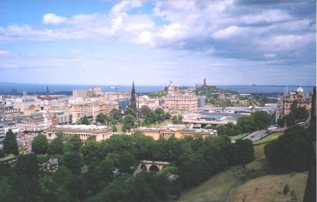 Waverley Station and Carlton Hill