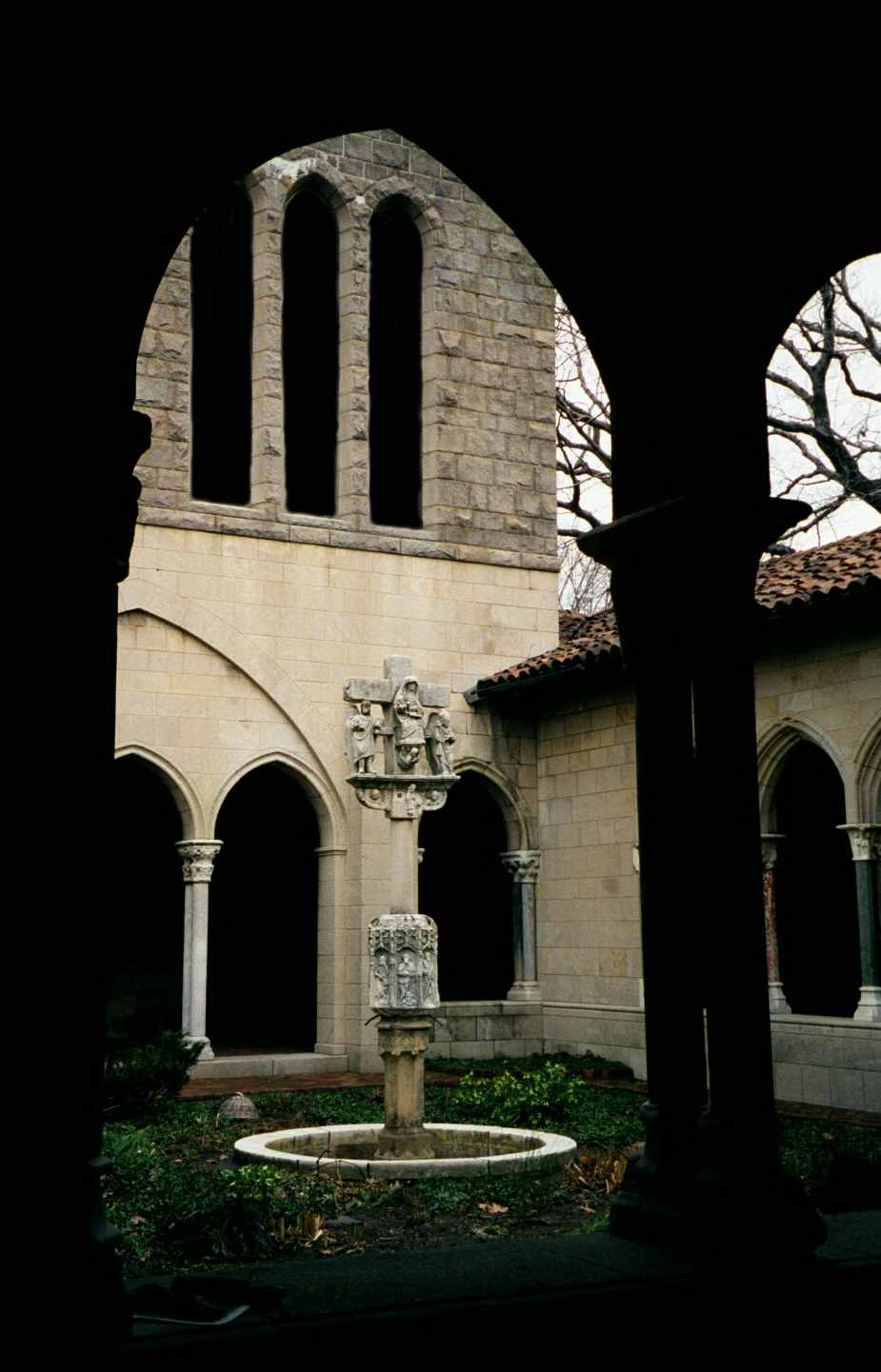 A fountain in the Trie Cloister